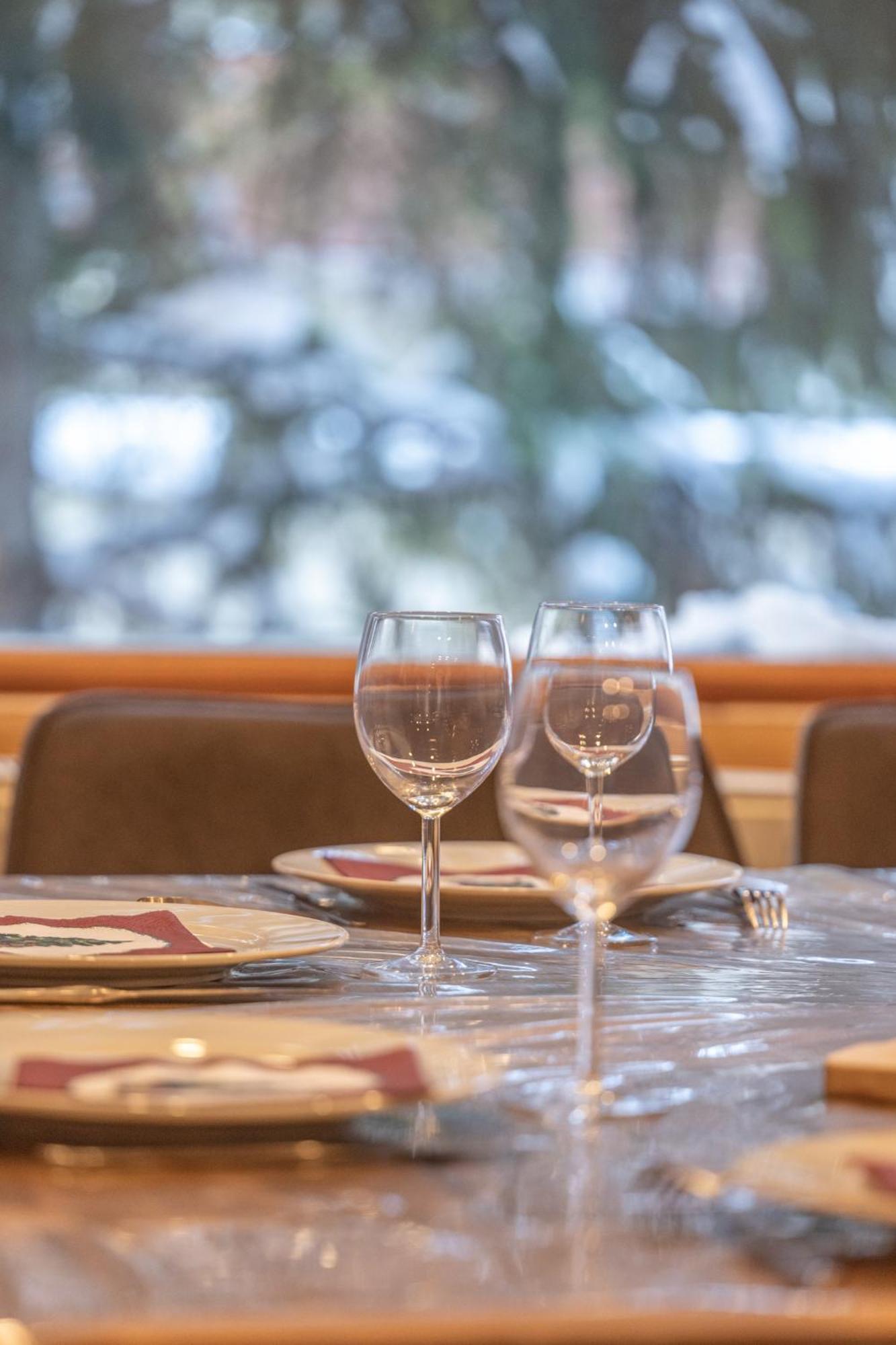 Chalet Alpe D'Huez 1850-Sea And Mountain Pleasure Avec 2 Appartements- 1 Appartement 3 Chambres 8 Couchages - 3 Salles D'Eau Et 1 Appartement 5 Chambres 12 Couchages 5 Salles D'Eau - Jacuzzi Et Sauna -Pieds Des Pistes Et Centre Eksteriør billede